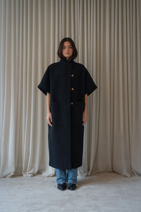 Mok Coat, Black