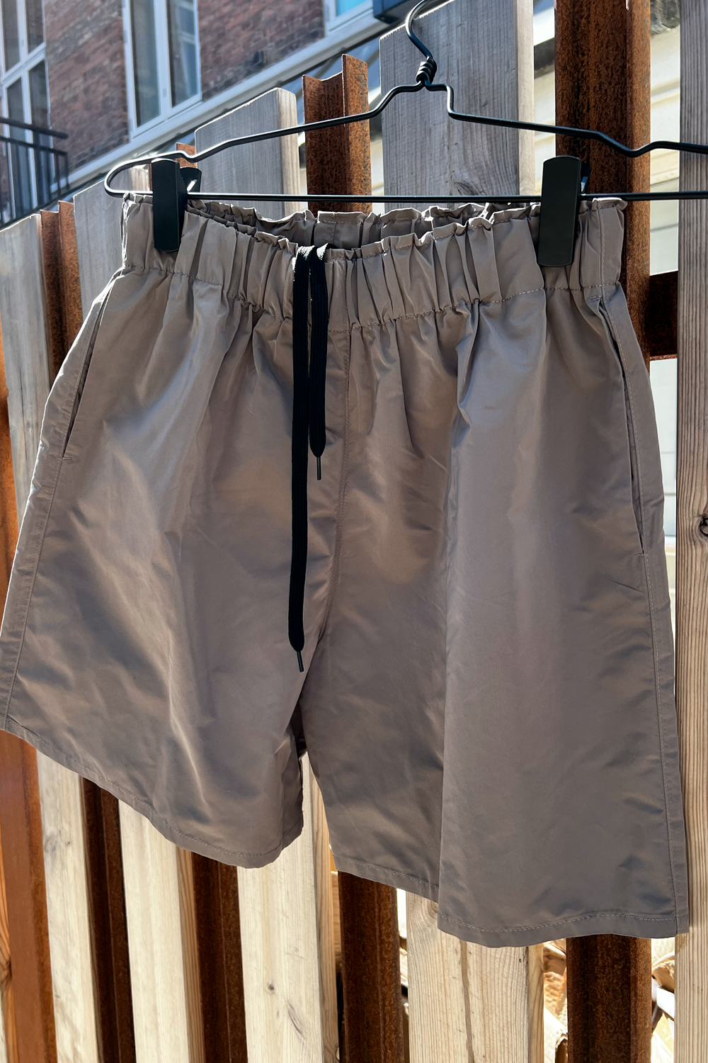 NeverTee Shorts, Grey - Kontinue.dk